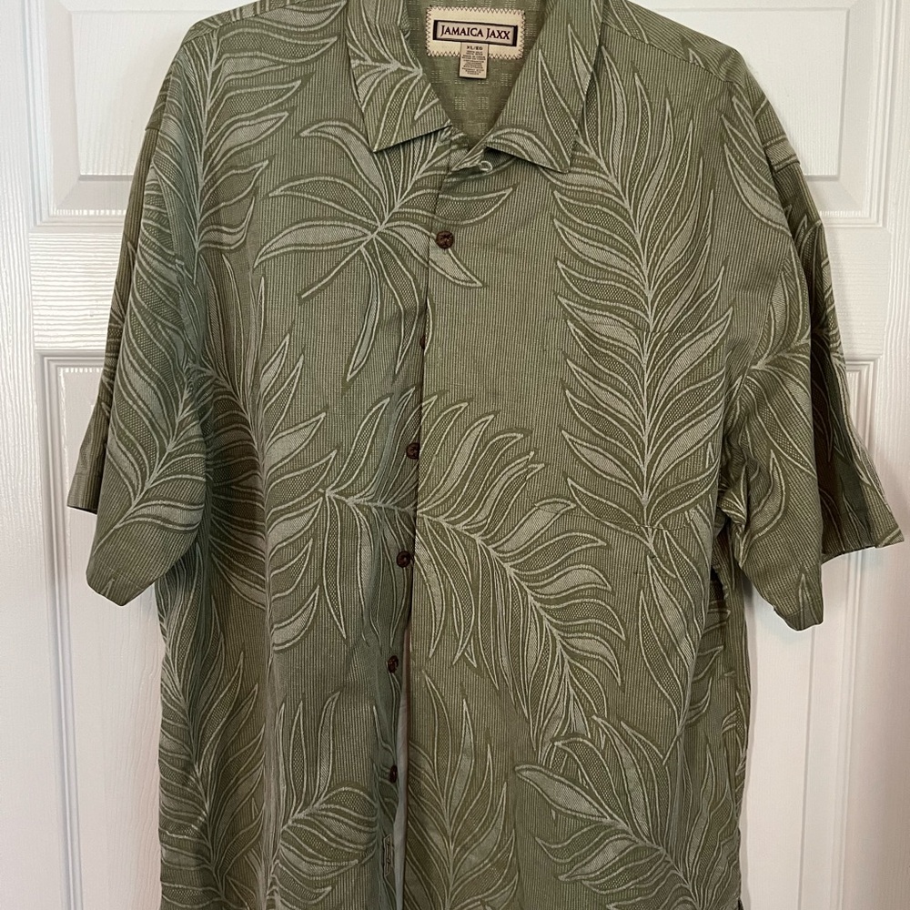 Jamaica Jaxx Green Leaf Print Men's Shirt